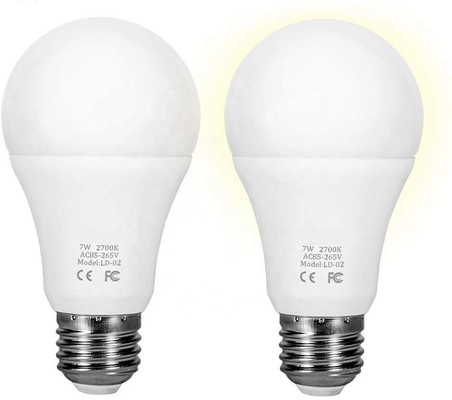 CE Erp E27 7w 15w 12w 9w 고 광도 LED 전구 A60 270도 빔 각도와 Ra80